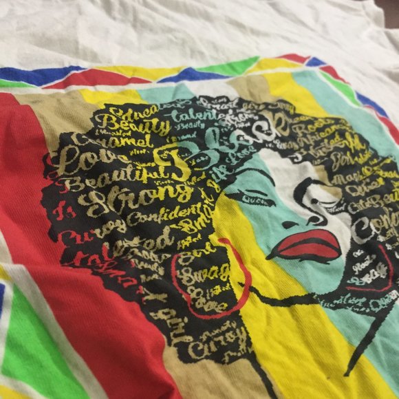 On Fire "Queen" White Tee - Picture 4 of 12